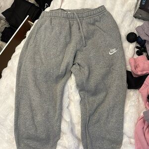 grey nike sweatpants
